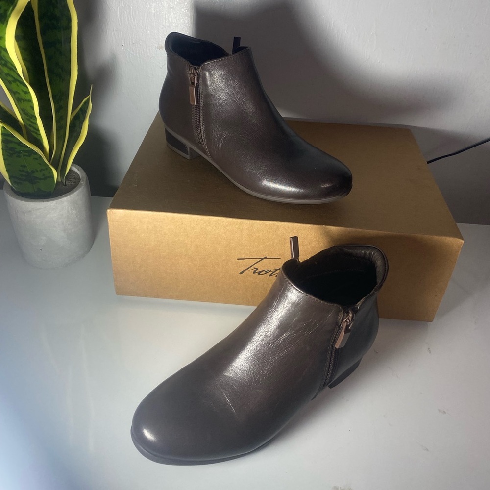 Trotters Dark Brown Ankle Boots